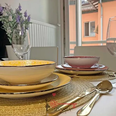 Violet 5 For 4 Guest -by Easylife Swiss Lugano