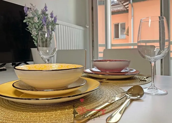 Violet 5 For 3 Guest -by Easylife Swiss ルガーノ